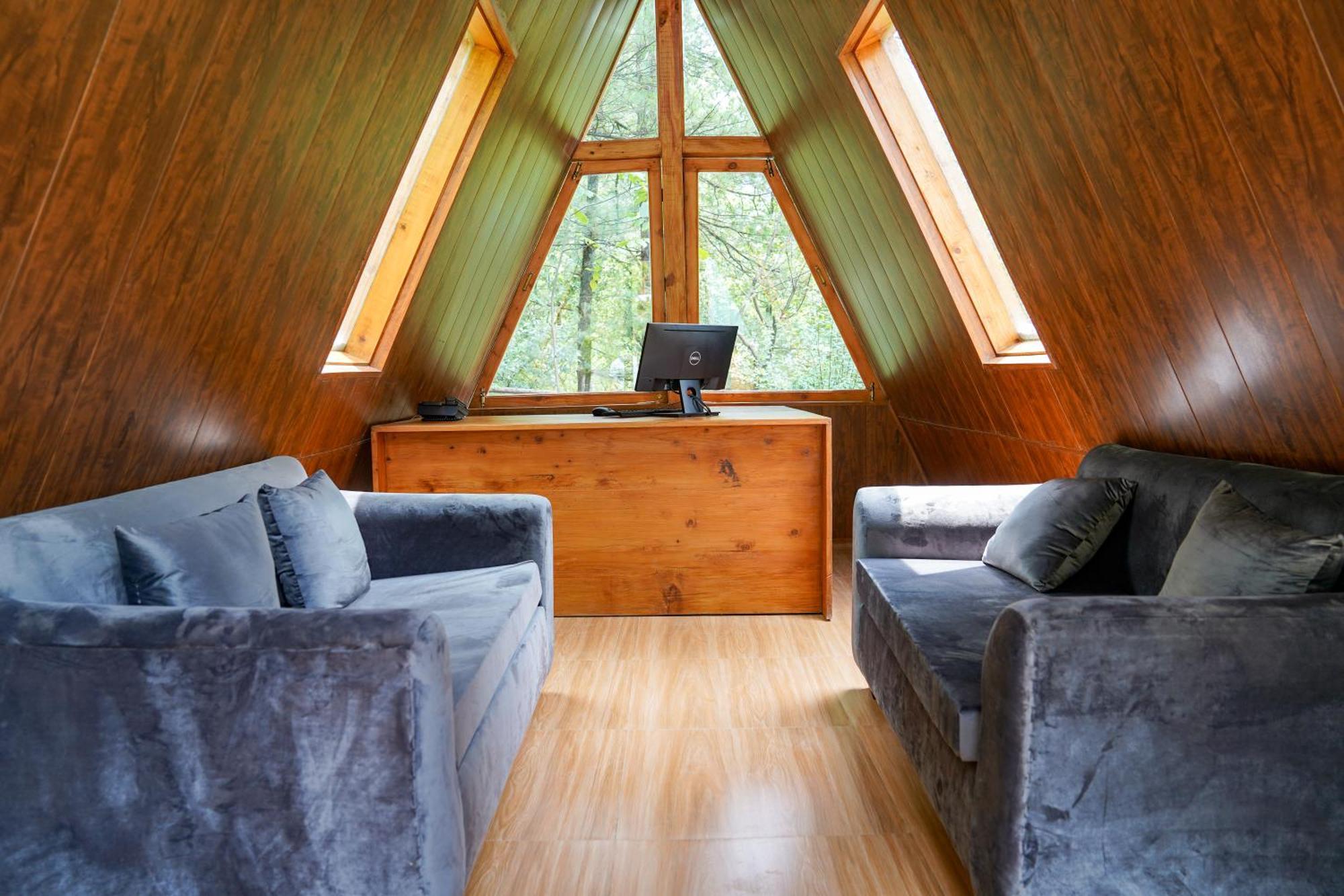 Resort Zone Connect By The Park, Manali 4*