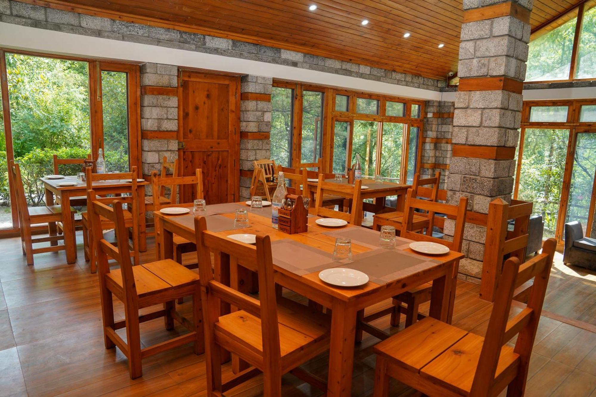 Zone Connect By The Park, Manali Resort Manali (Himachal Pradesh)